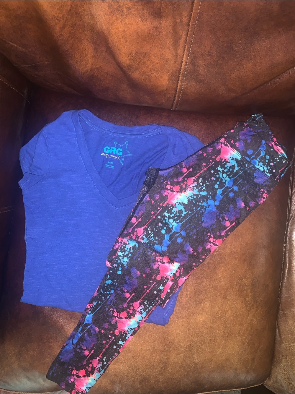 Blue V‑Neck Tee with Colorful Galaxy Print Leggings